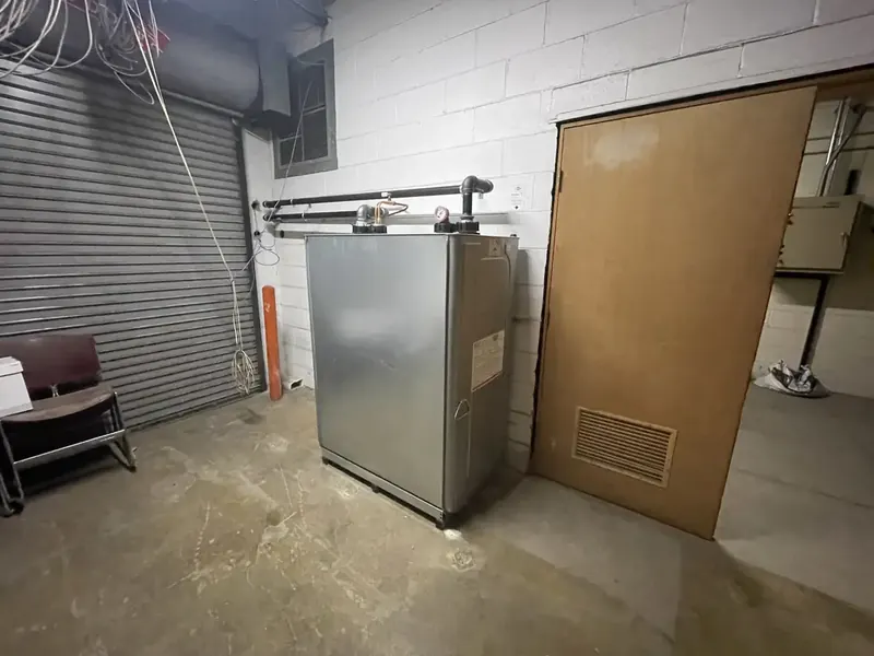 Roth vertical double-wall oil tank installed by A.J. LeBlanc Heating in a Southern NH home